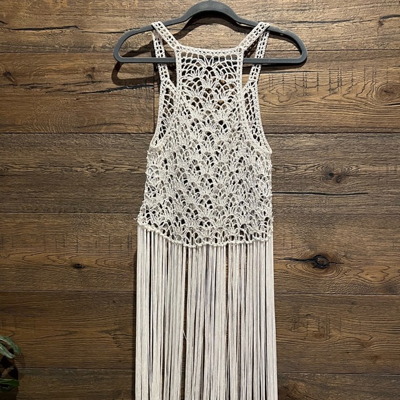 BNWOT Boho crocheted fringe top - Picture 7 of 7